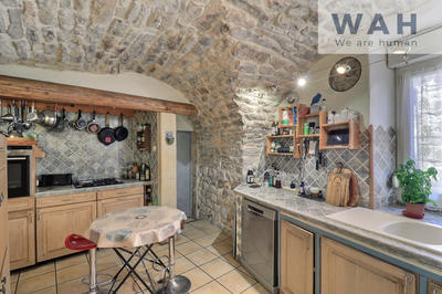 Maison - 263 m² - 7 pièces