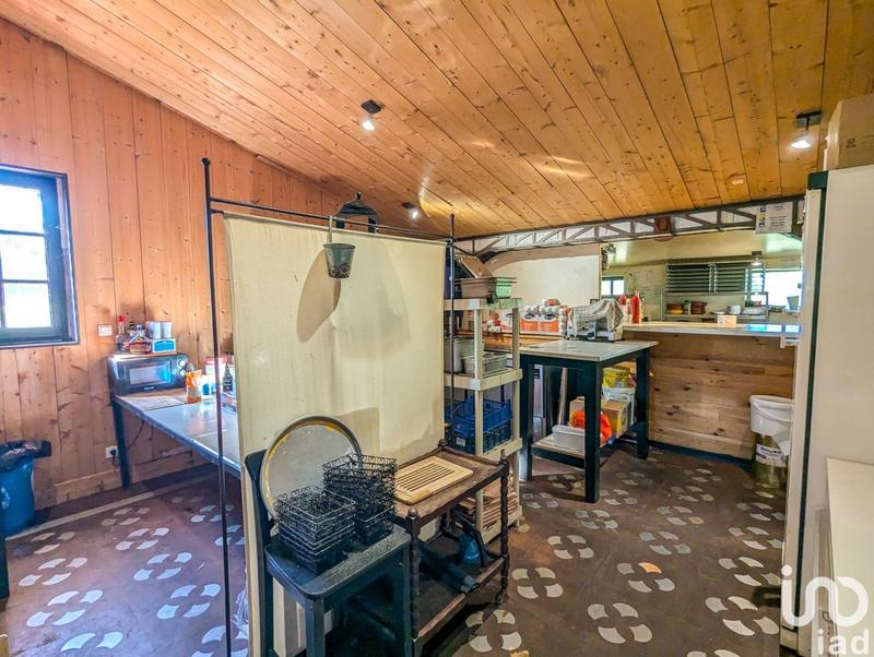 Local commercial - 144 m²