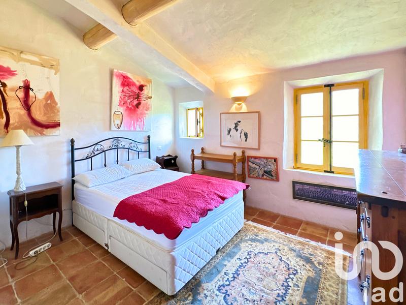 Maison - 200 m² - 6 pièces