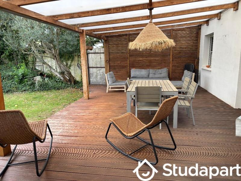 Chambre - 12 m² - 1 pièce