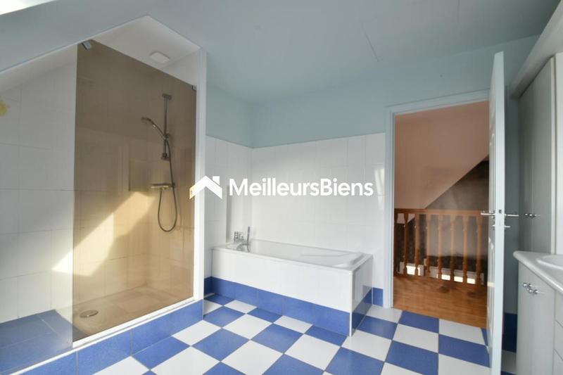 Maison - 175 m² - 6 pièces