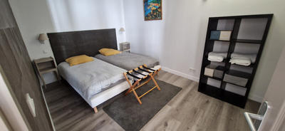 Maison - 197 m² - 10 pièces