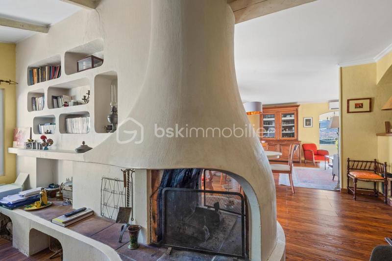 Villa - 180 m² - 6 pièces