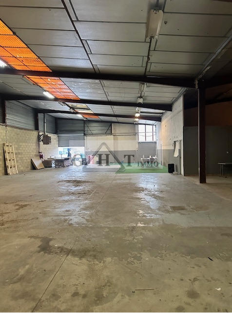 Entrepôt - 400 m²