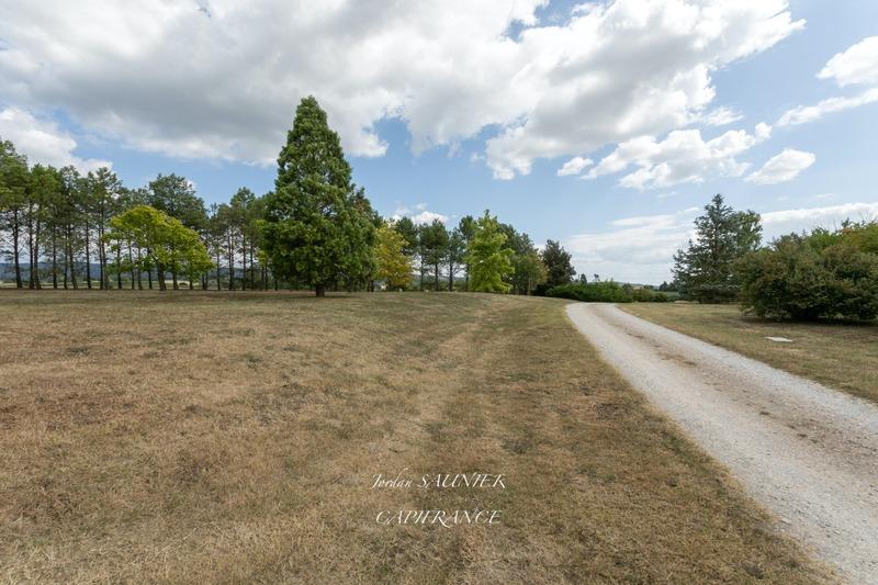 Propriété - 180 m² - 6 pièces