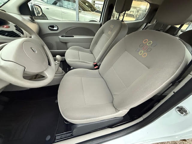 Renault Twingo 1.2 16v 76 Cv Clim