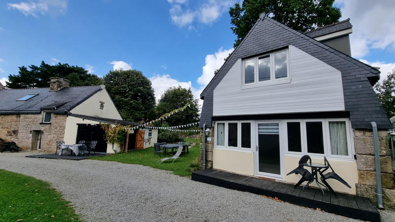 Maison - 188 m² - 10 pièces