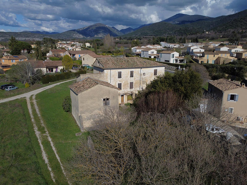 Corps de ferme - 280 m² - 14 pièces