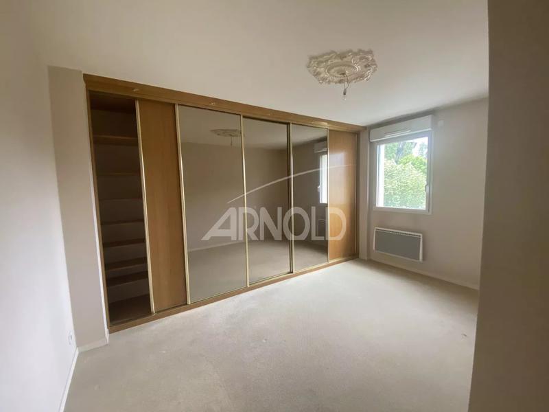 Appartement - 168 m² - 5 pièces