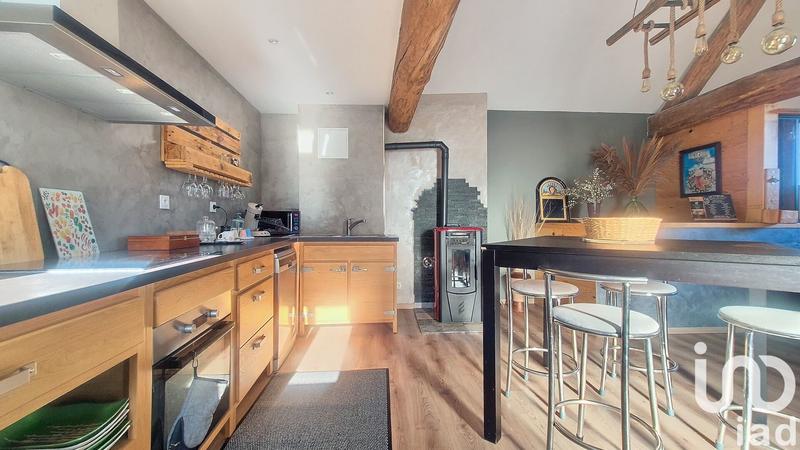 Maison - 300 m² - 9 pièces