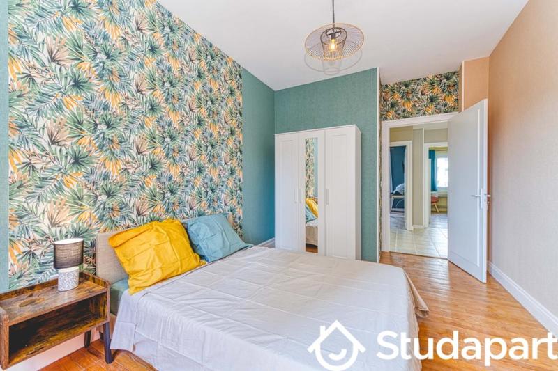 Chambre - 11 m² - 1 pièce