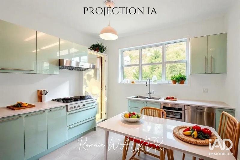 Maison - 93 m² - 4 pièces