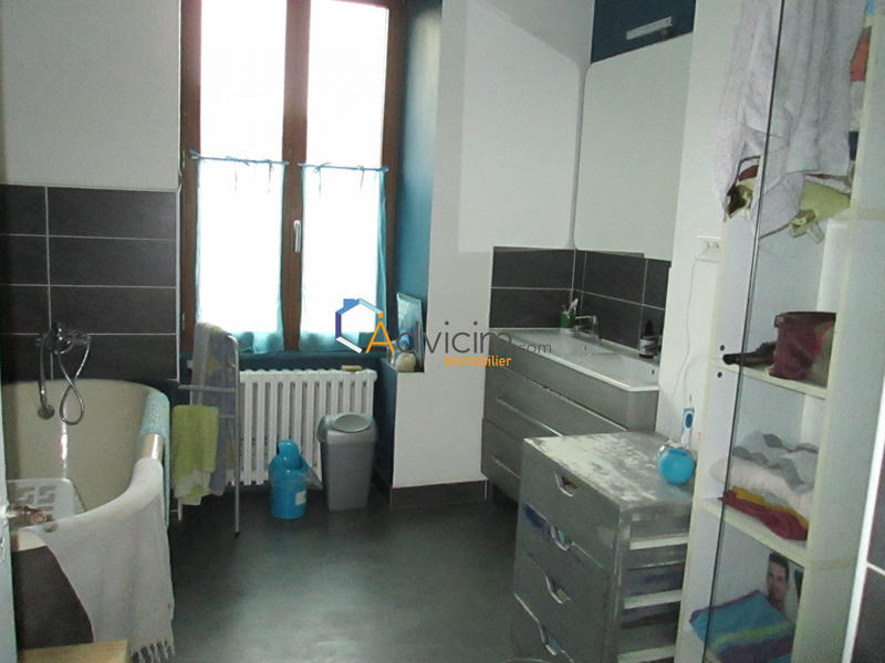 Maison - 269 m² - 12 pièces