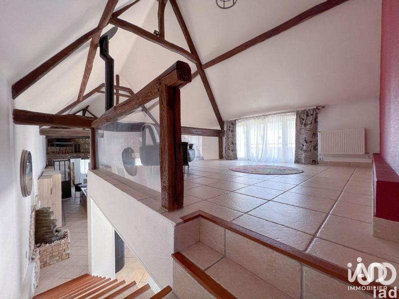 Maison - 280 m² - 8 pièces