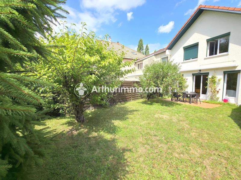 Maison - 105 m² - 5 pièces