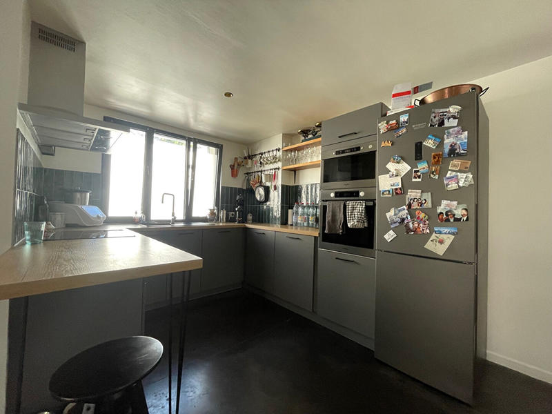 Loft - 80 m² - 4 pièces