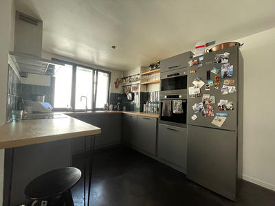 Loft - 80 m² - 4 pièces