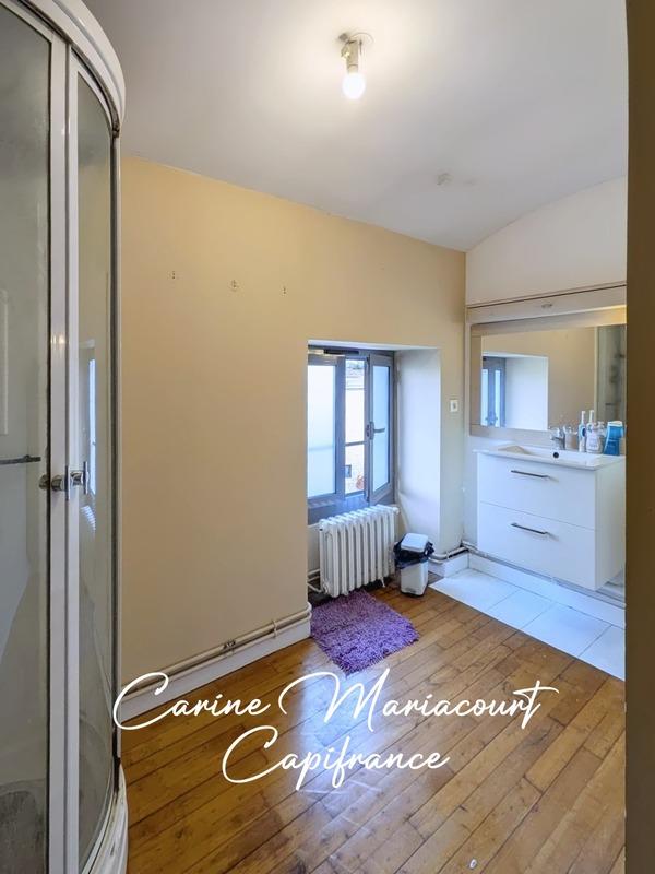 Immeuble - 193 m² - 11 pièces