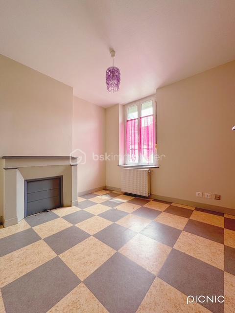 Immeuble - 145 m² - 10 pièces