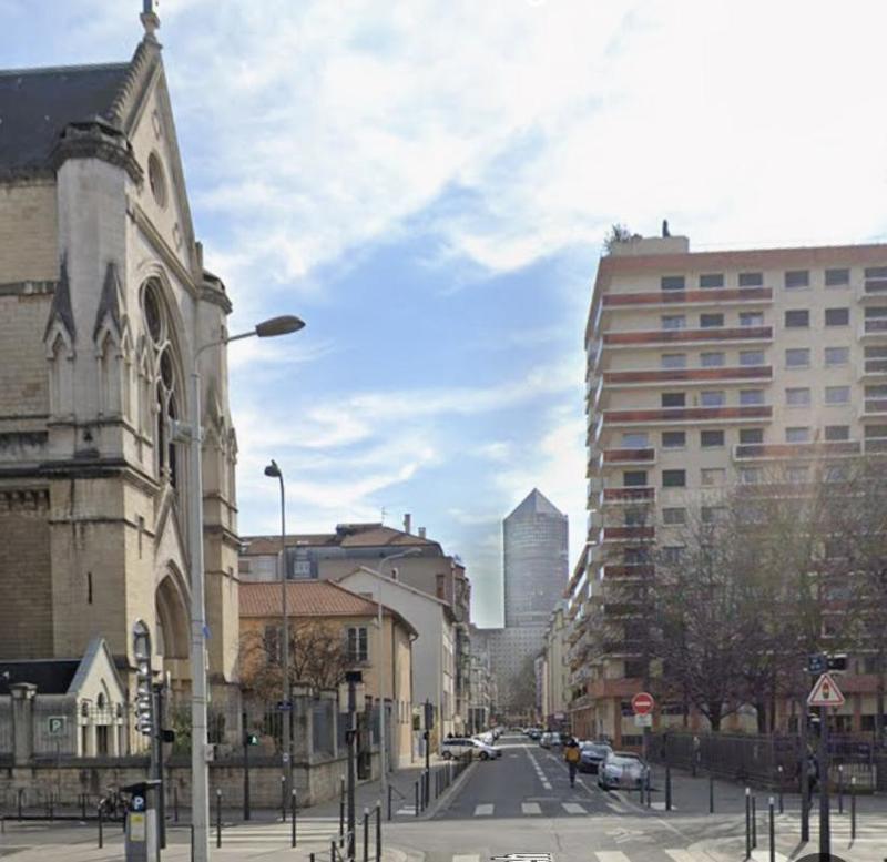 Appartement - 90 m² - 4 pièces