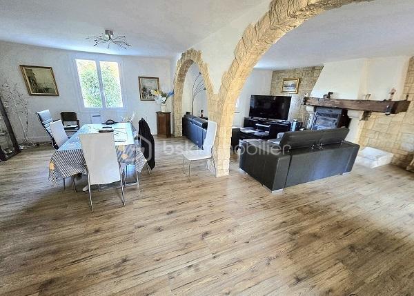 Maison - 187 m² - 7 pièces