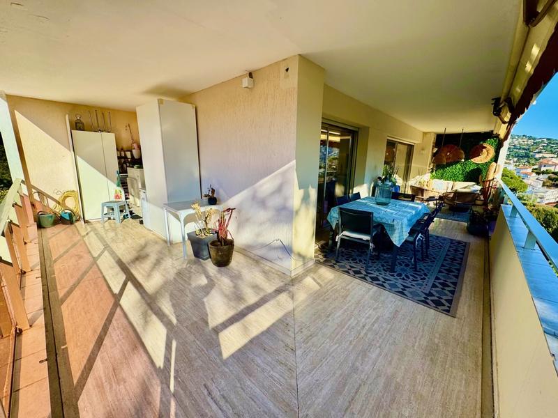 Appartement - 110 m² - 4 pièces