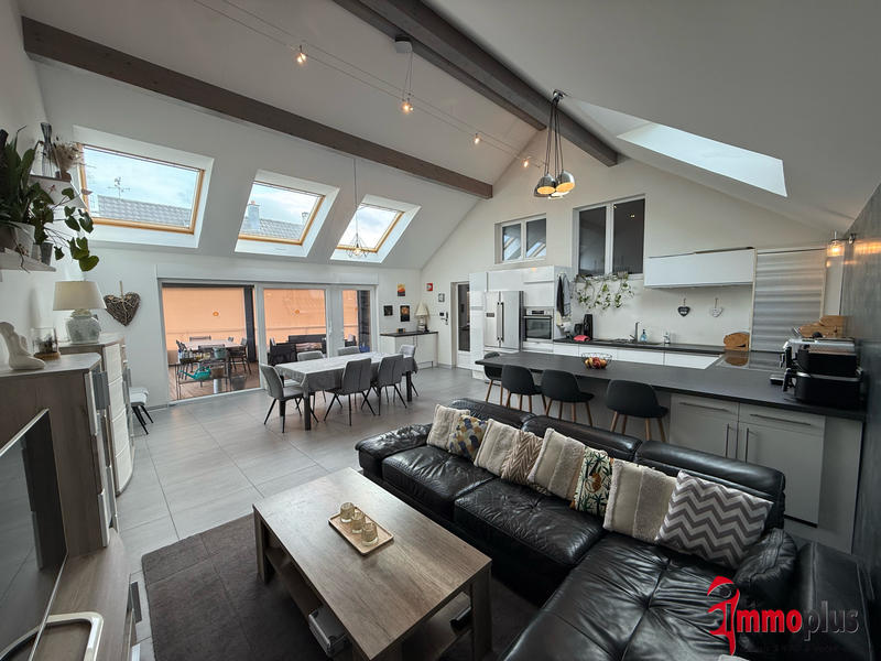 Maison - 163 m² - 7 pièces