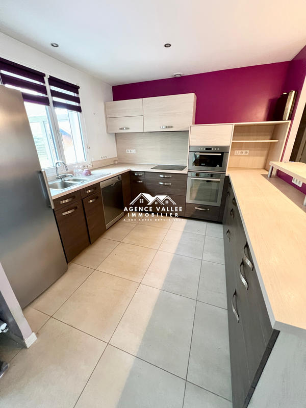 Maison - 137 m² - 8 pièces