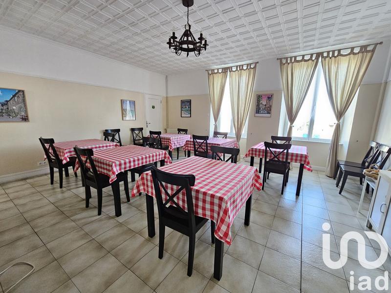 Maison - 240 m² - 11 pièces