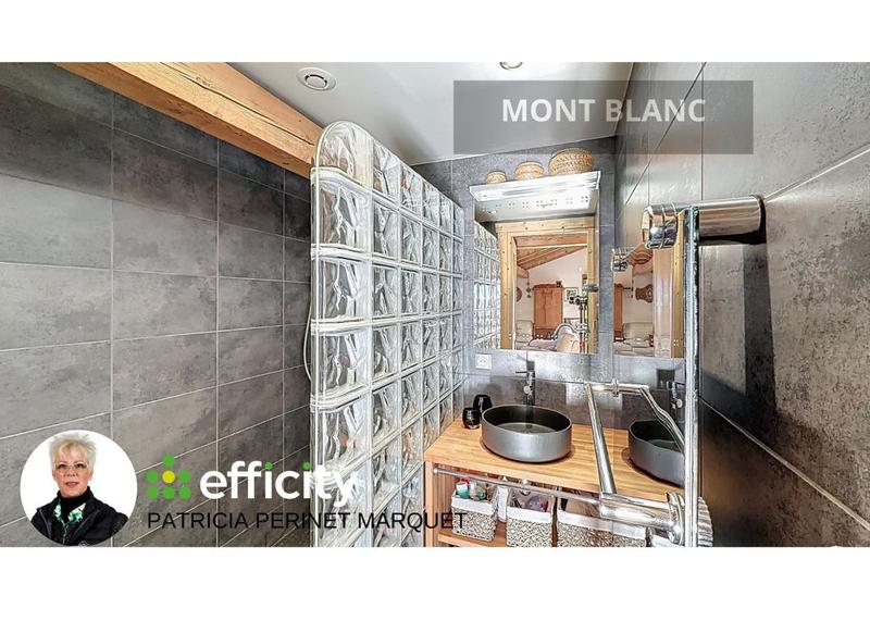 Maison - 313 m² - 9 pièces