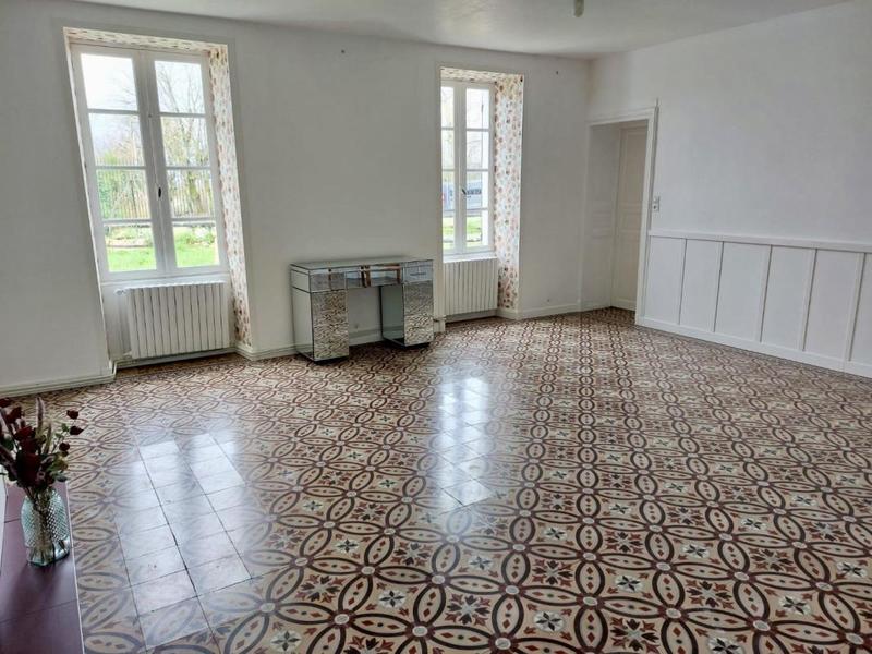 Maison - 320 m² - 9 pièces