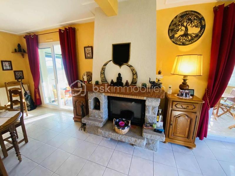 Maison traditionnelle - 140 m² - 7 pièces