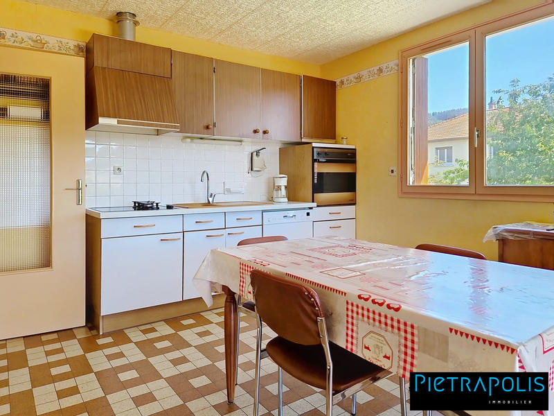 Maison - 102 m² - 5 pièces