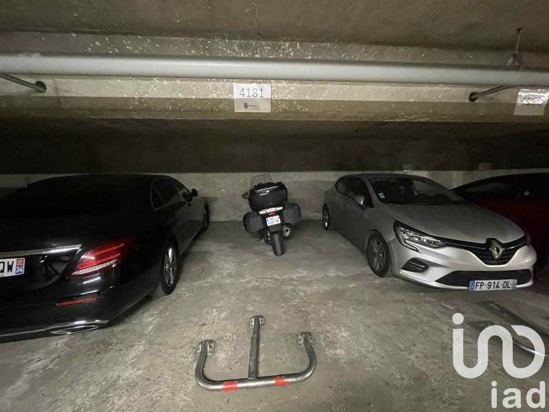 Parking - 11 m²
