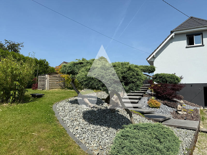 Maison - 104 m² - 5 pièces