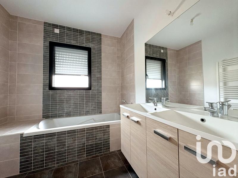 Maison - 130 m² - 8 pièces