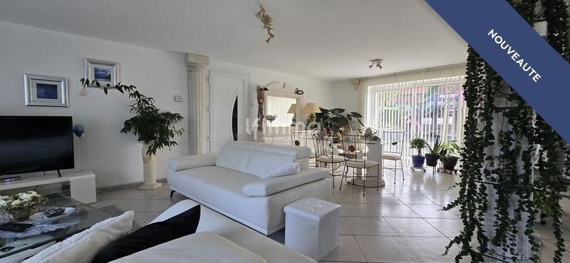 Maison - 232 m² - 6 pièces