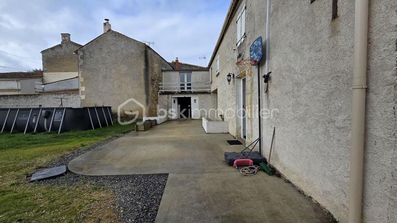 Maison de village - 179 m² - 6 pièces