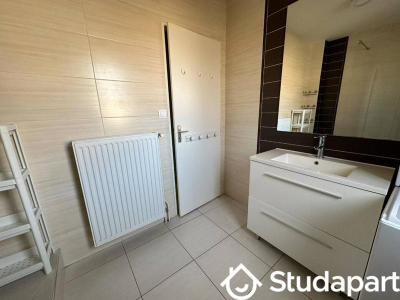 Chambre - 15 m² - 1 pièce