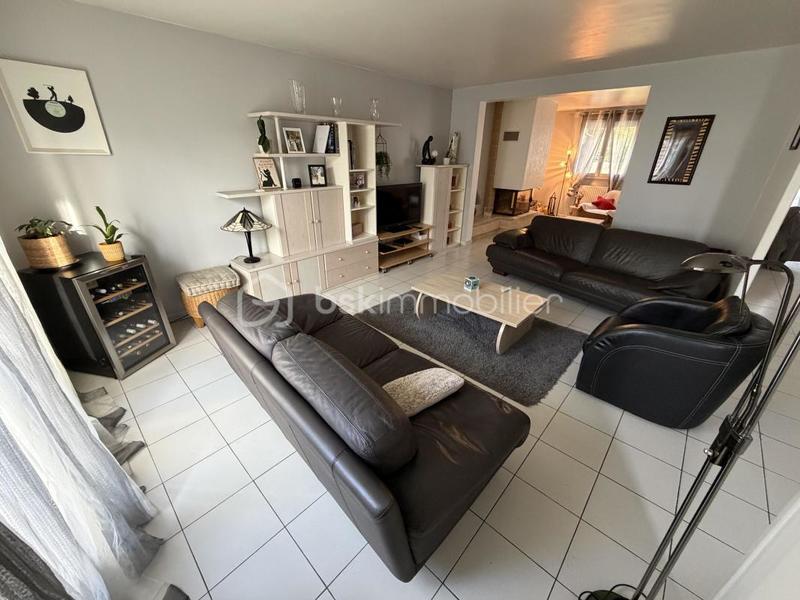 Maison - 167 m² - 7 pièces
