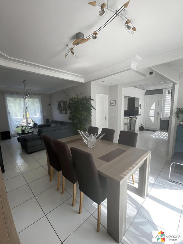 Maison - 115 m² - 6 pièces