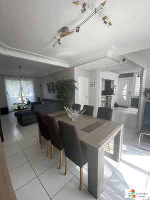 Maison - 115 m² - 6 pièces