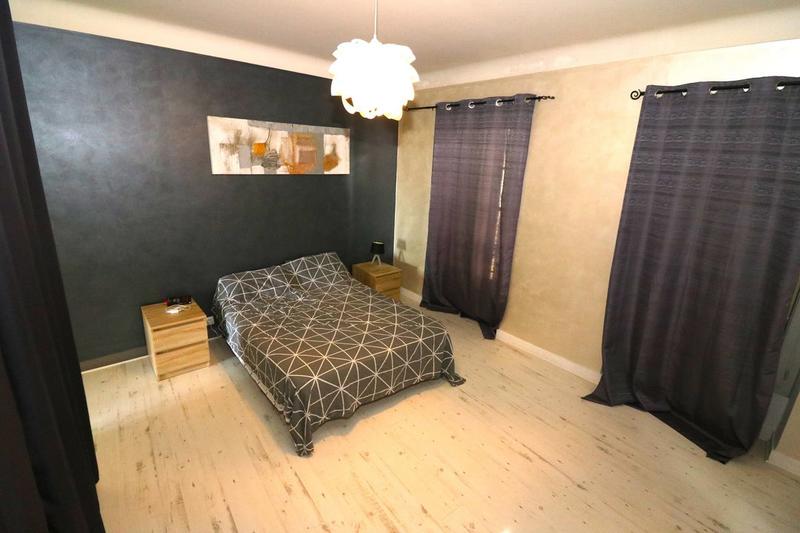 Immeuble - 290 m² - 11 pièces