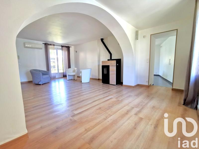 Maison - 210 m² - 9 pièces