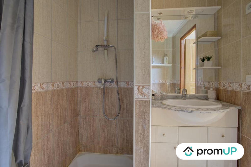 Maison - 170 m² - 6 pièces