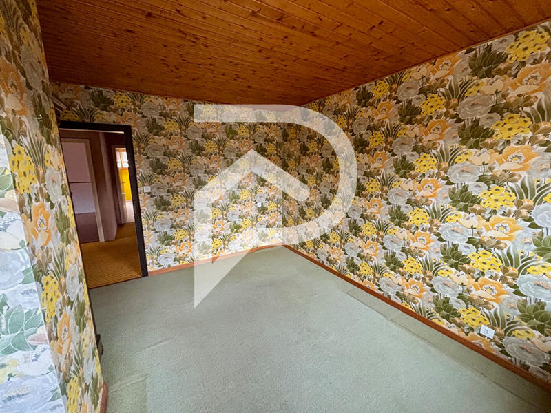 Maison - 215 m² - 10 pièces