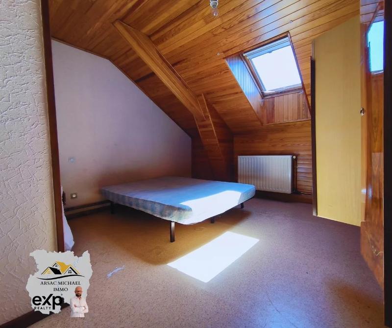 Immeuble - 205 m² - 16 pièces