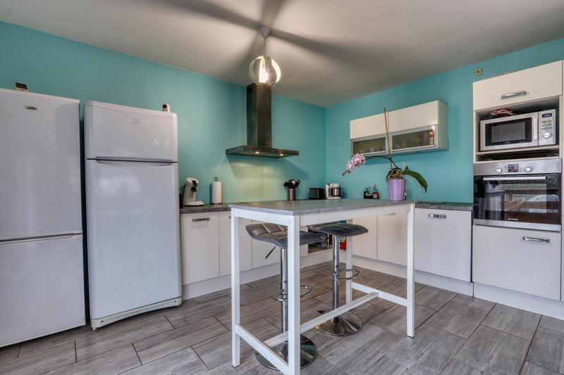 Pavillon - 140 m² - 7 pièces