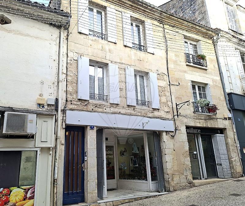 Immeuble - 129 m² - 5 pièces