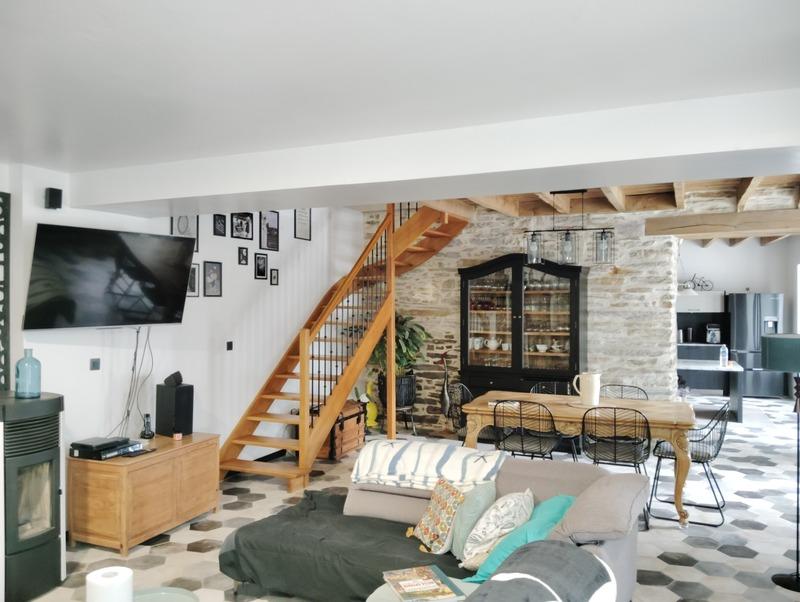 Maison - 233 m² - 7 pièces